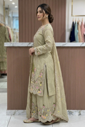 Off-White / Beige Silk Slub Straight Kurta Set